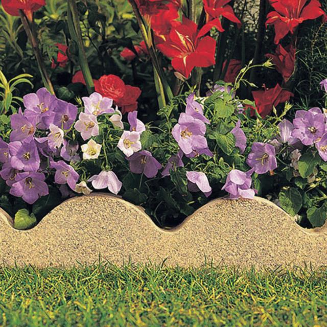 Bradstone Buff Scalloped Edging (600 x 50 x 150mm)