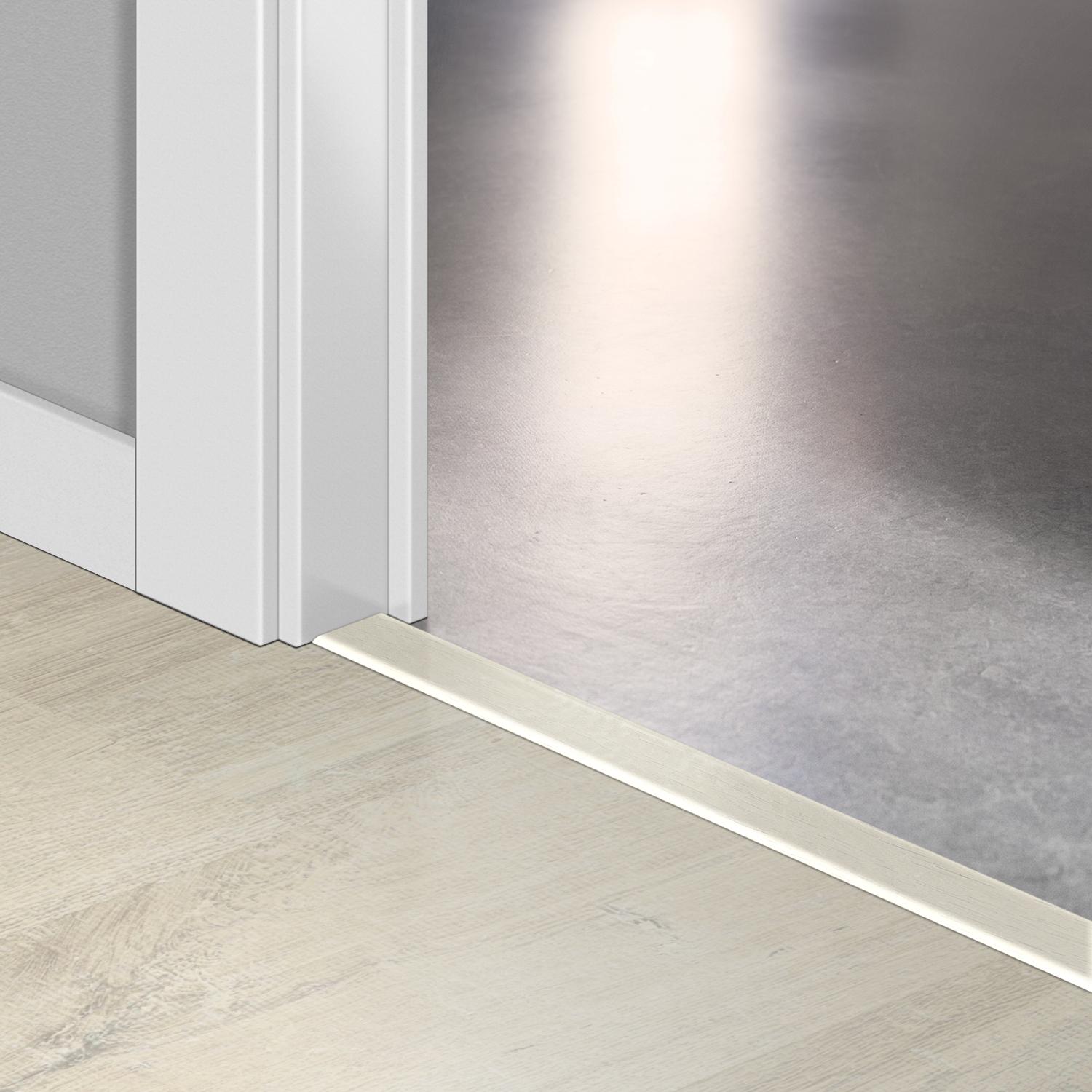 2150mm Quickstep Laminate Incizo Charlotte Oak White Profile Image 5