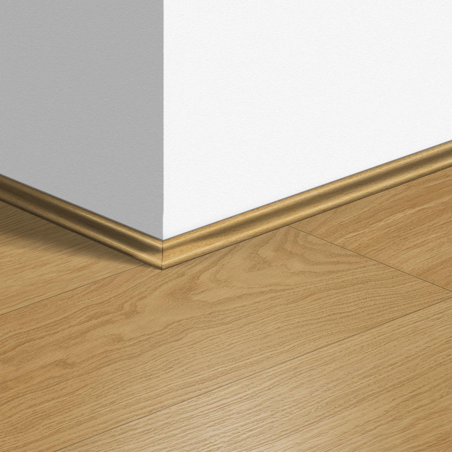 17mm 2400mm Quickstep Natural Varnished Oak Laminate Scotia Image 5